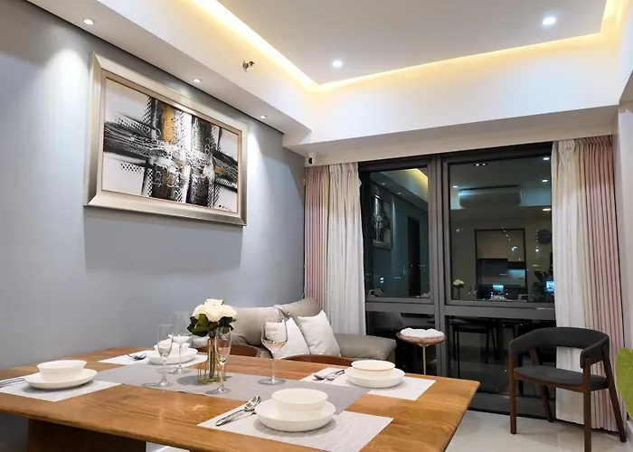 Modern In Makati Cbd With Rooftop Pool & Gym
