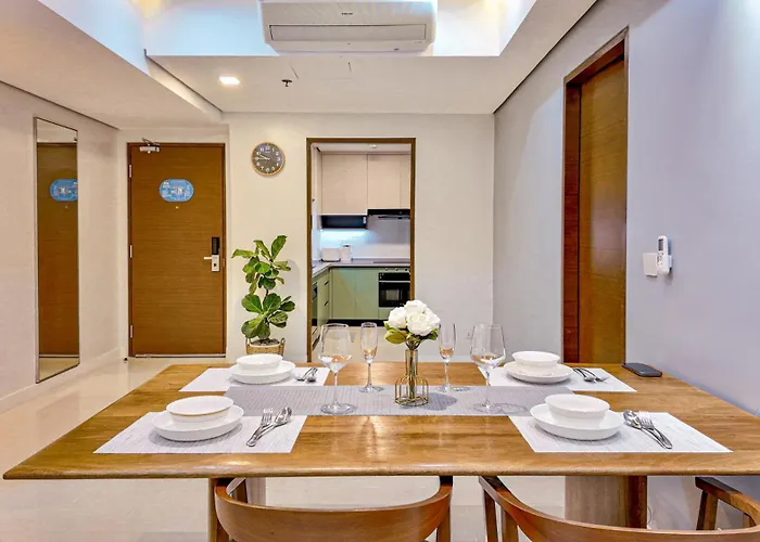 Modern In Makati Cbd With Rooftop Pool & Gym * Manila